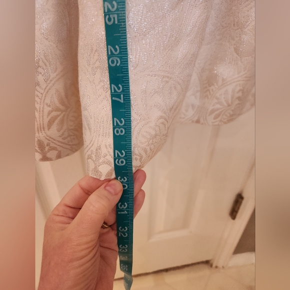 Gianni Bini -- White Brocade Cocktail Dress - Picture 9 of 12